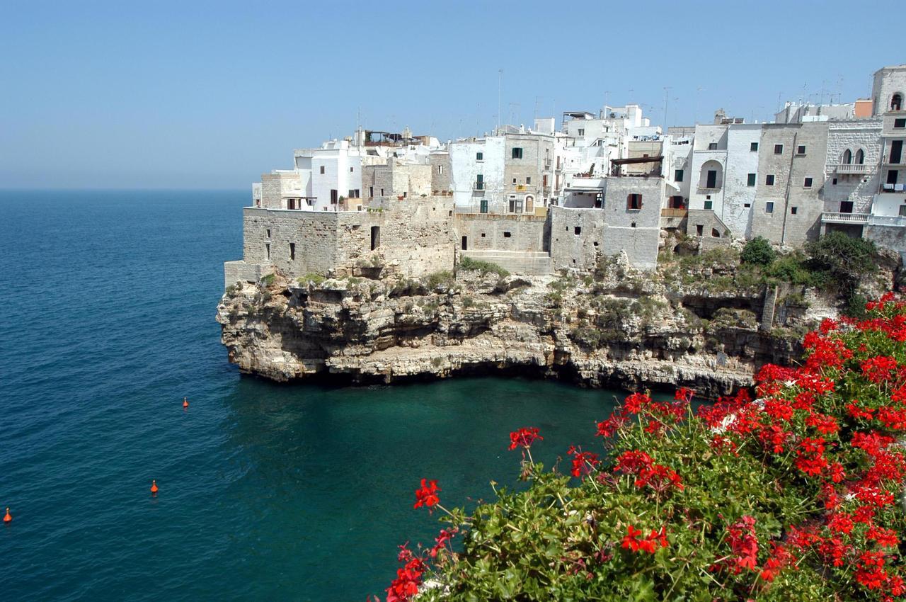 Versomare Polignano a Mare Bagian luar foto